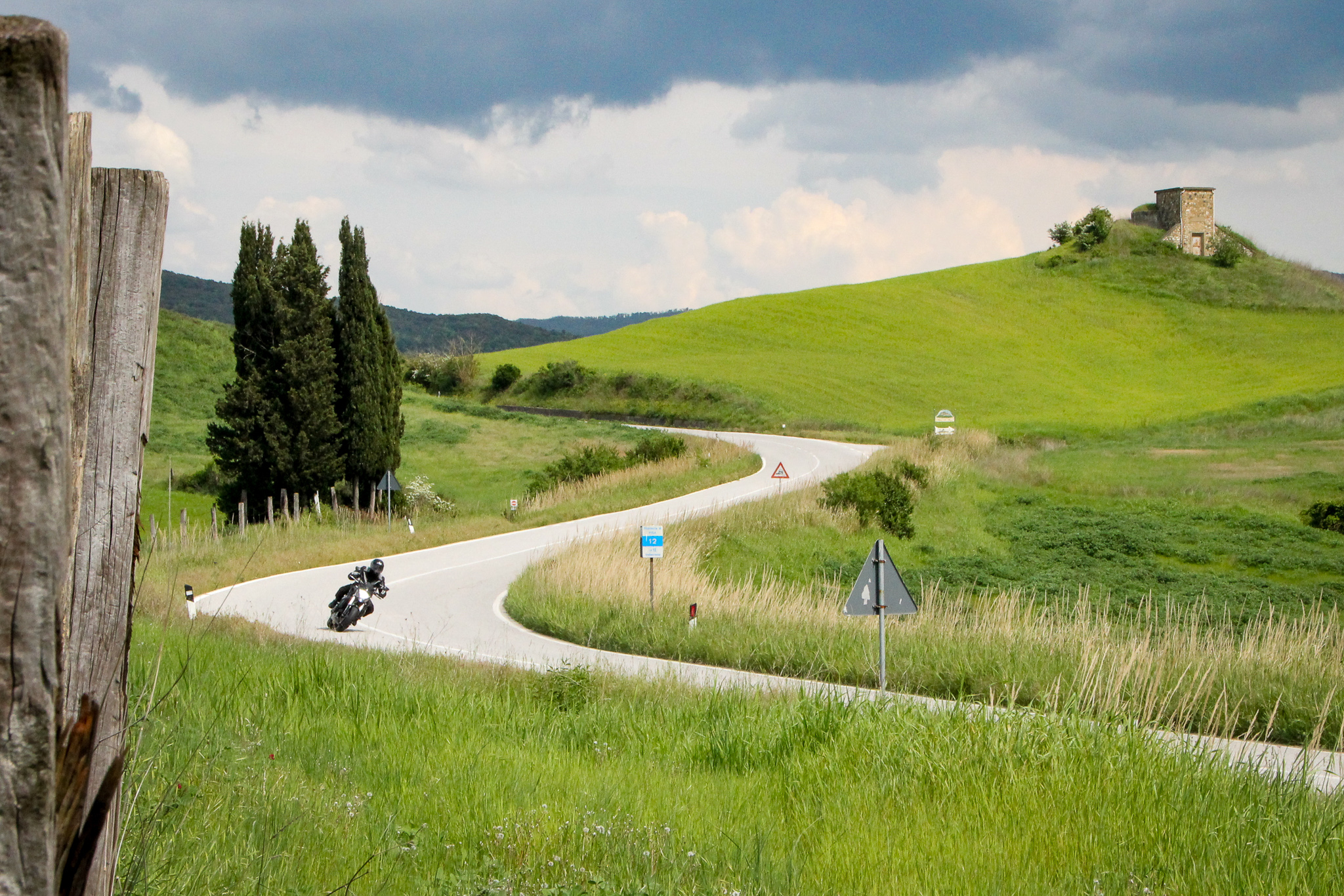 Discovering Italy on a motorcycle: how different are the Dolomites from Tuscany, Sardinia and Sicily?